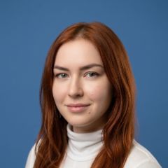 Назарова Ая